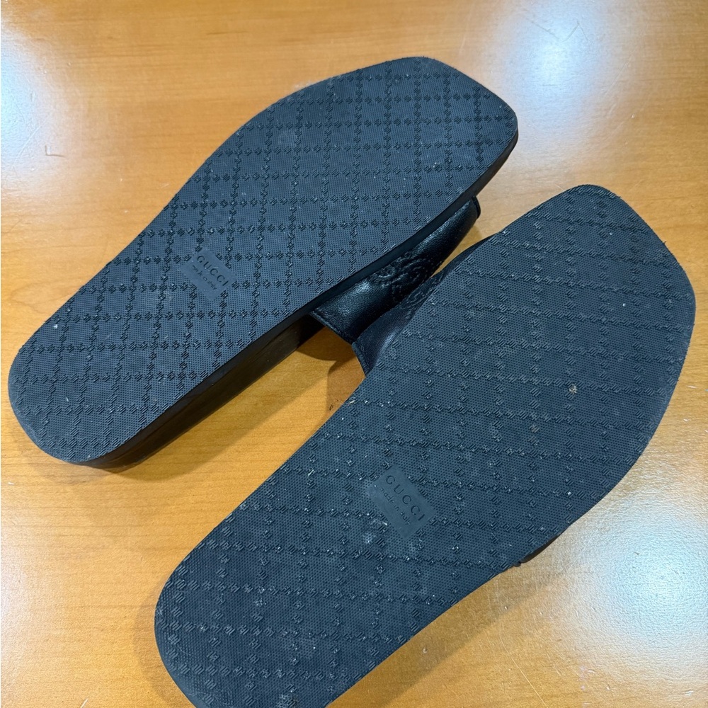 Gucci Black Slide Sandals - Picture 4 of 4